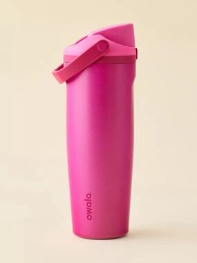Owala FreeSip 30 oz sway Water Bottle ColorDrop Read my lips pink Barbie 30oz